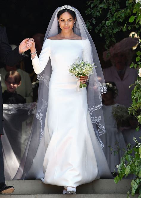 meghan markle's wedding gown